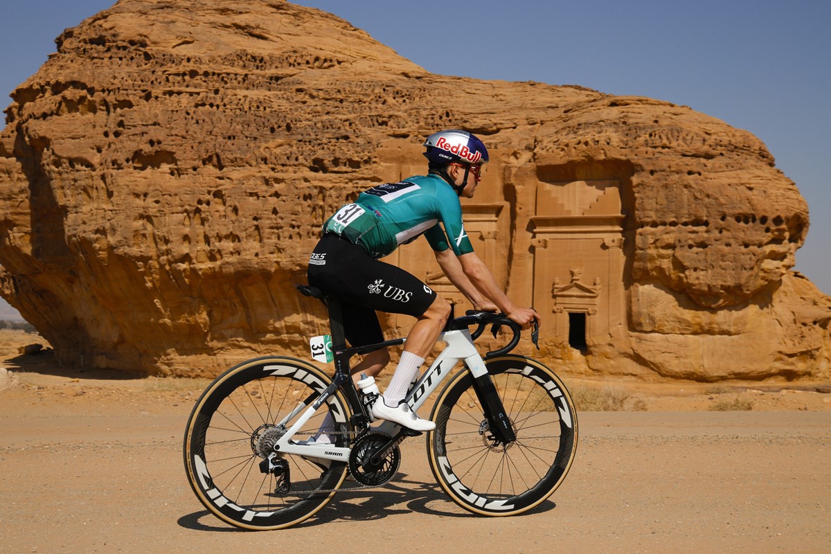 Sprint cycling.jpg